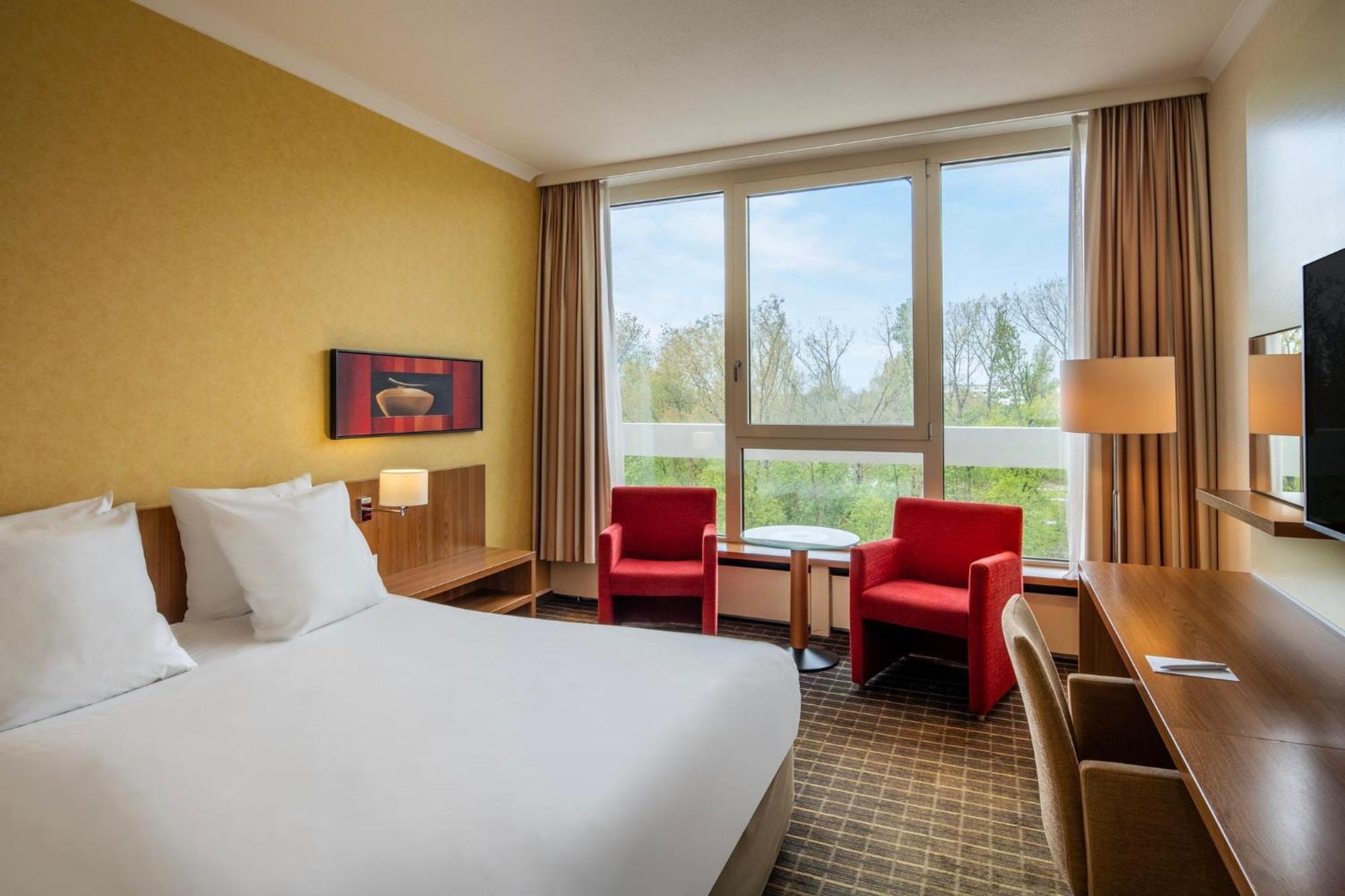 Hotel Crowne Plaza Antwerpen By Ihg Exterior foto