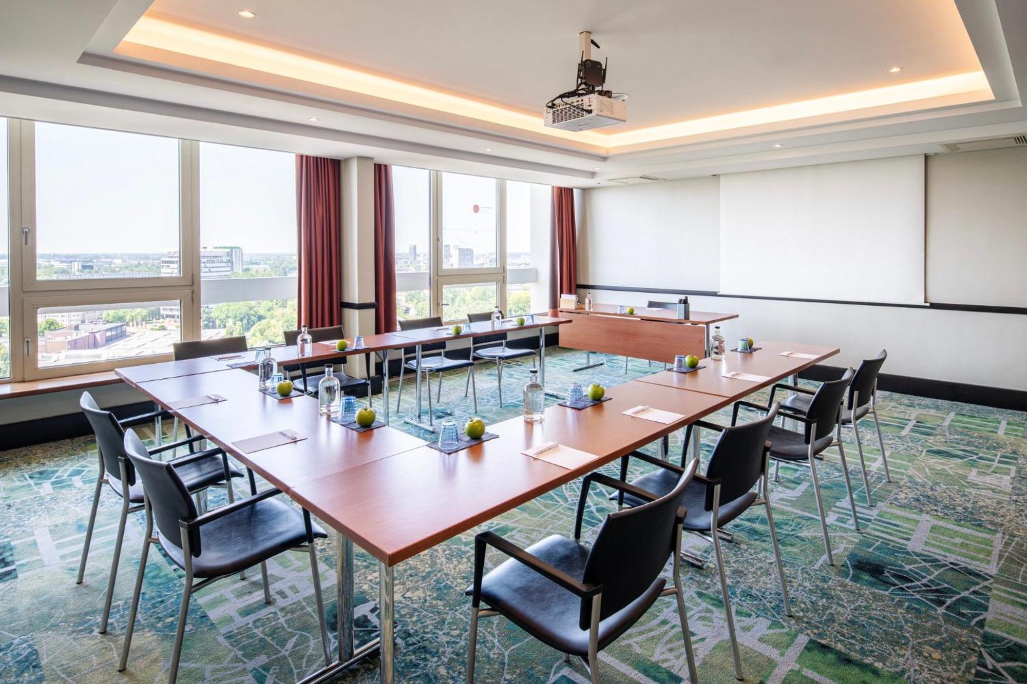 Hotel Crowne Plaza Antwerpen By Ihg Exterior foto
